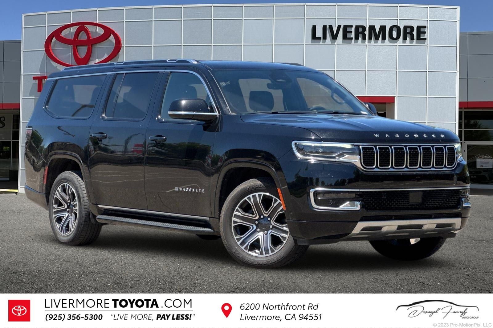 2024 Jeep Wagoneer L Series II 4WD's photo