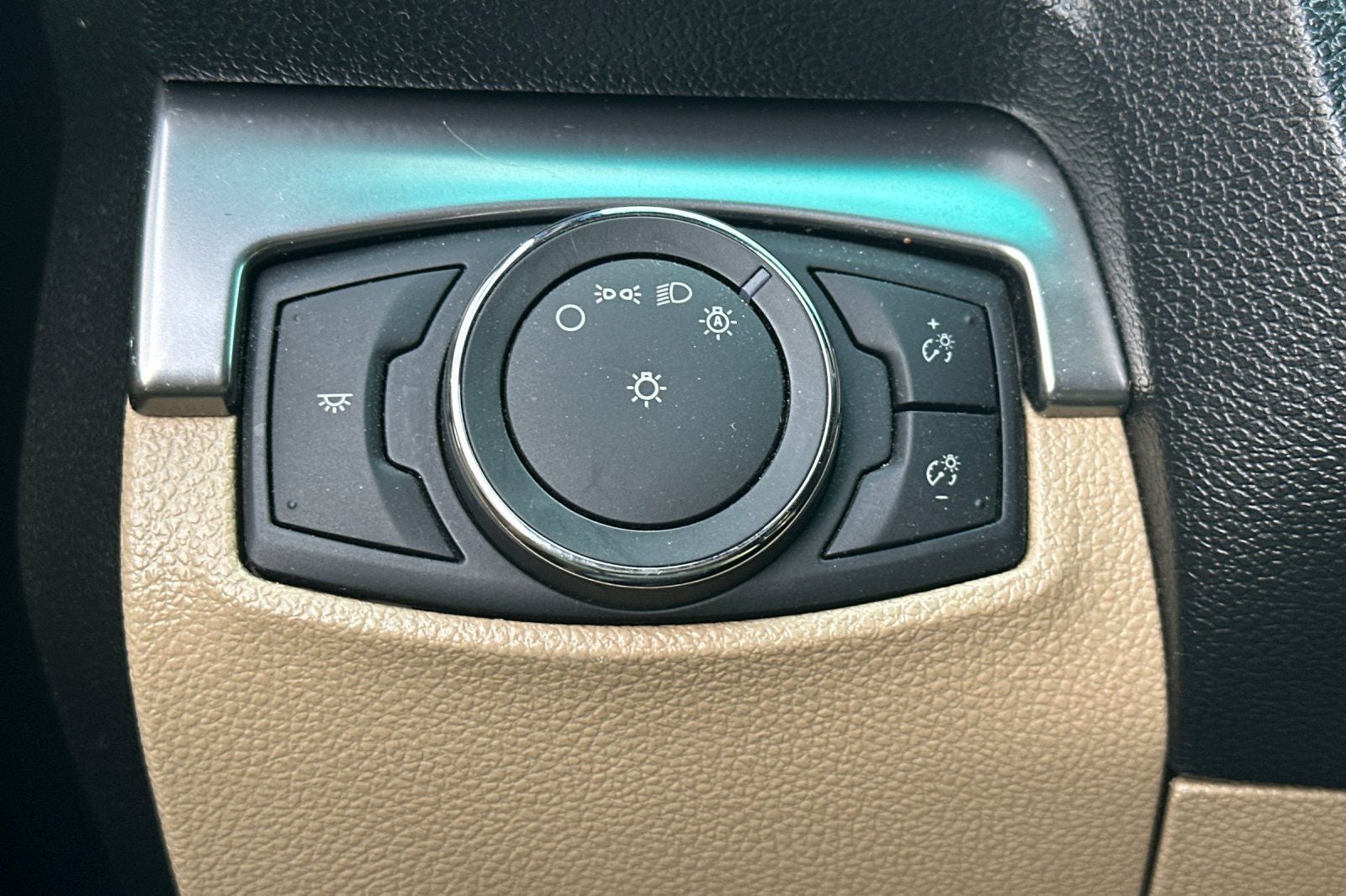 2017 Ford Explorer Base