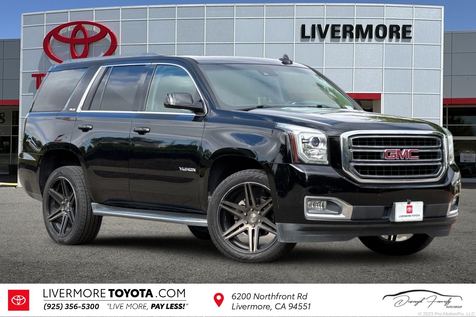 2015 GMC Yukon 4WD SLE's photo