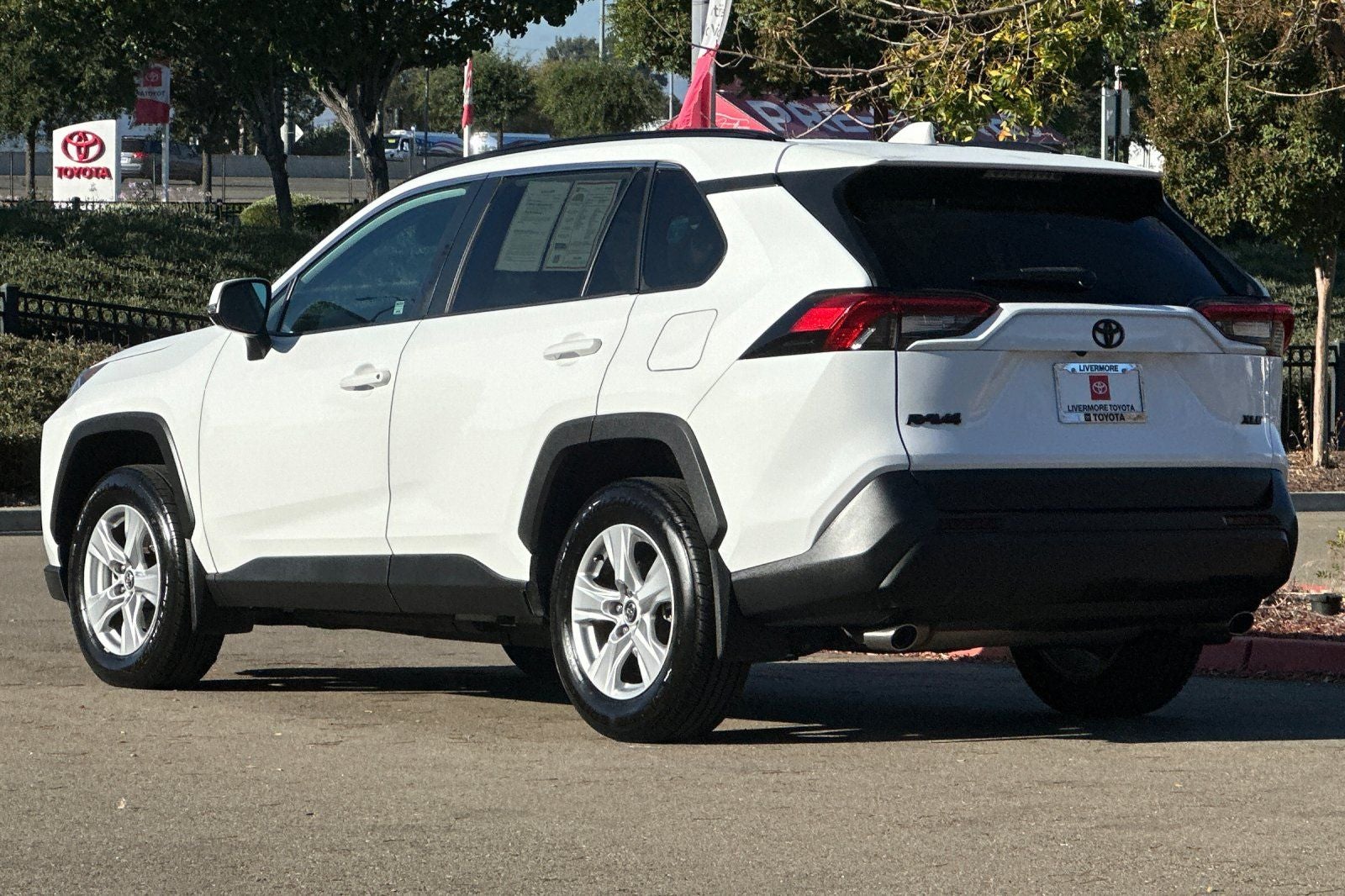 2020 Toyota RAV4 XLE