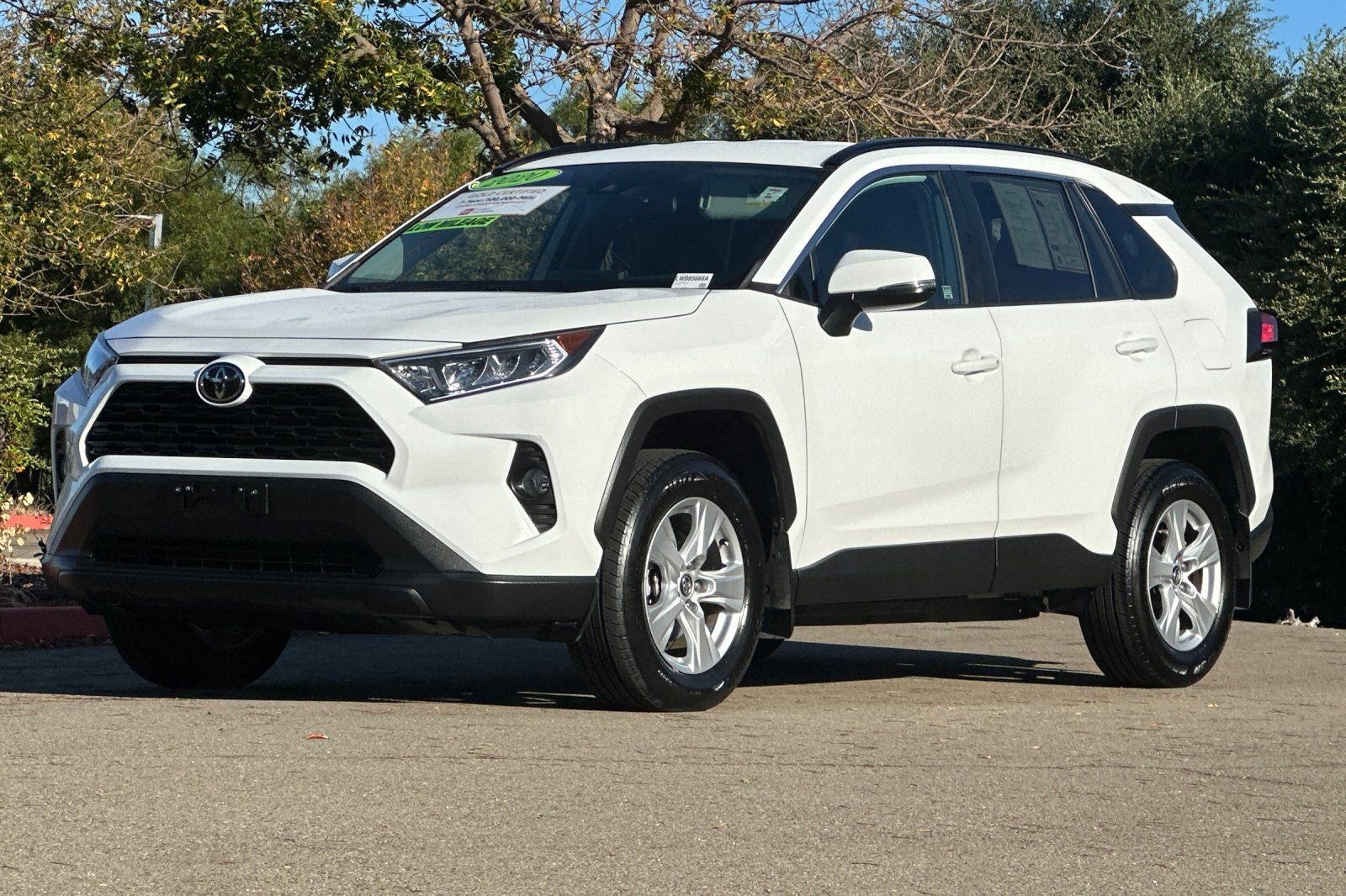 2020 Toyota RAV4 XLE