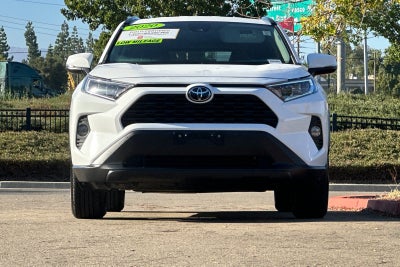 2020 Toyota RAV4 XLE