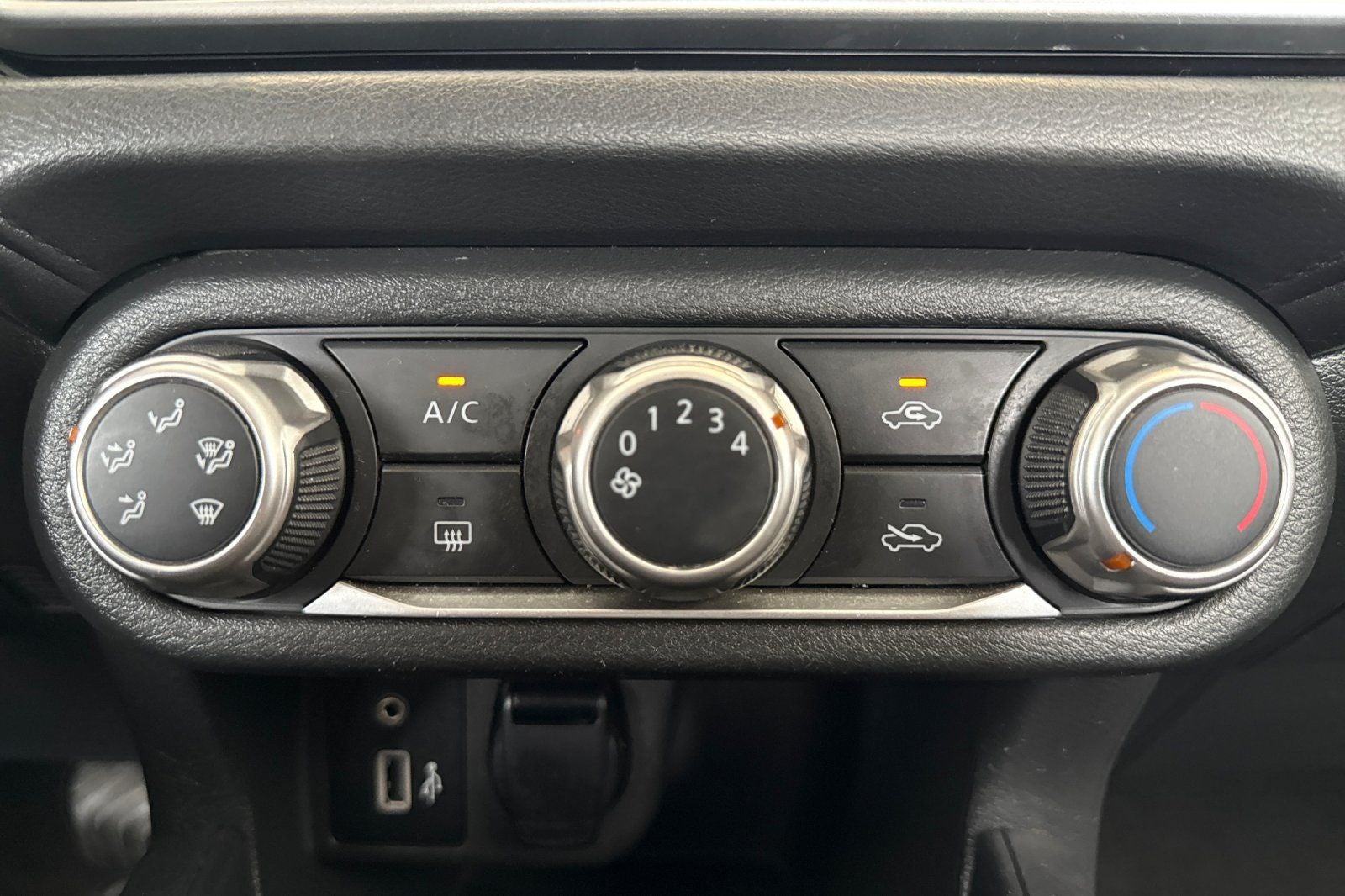 2020 Nissan Versa 1.6 S