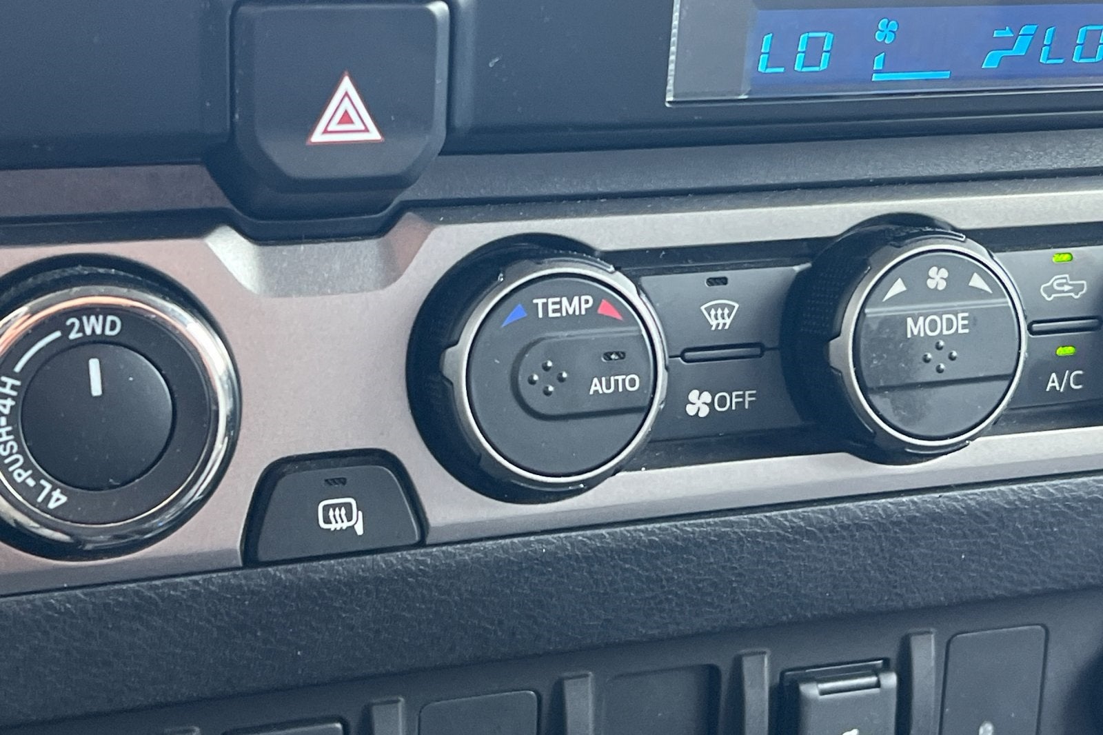 2022 Toyota Tacoma SR V6