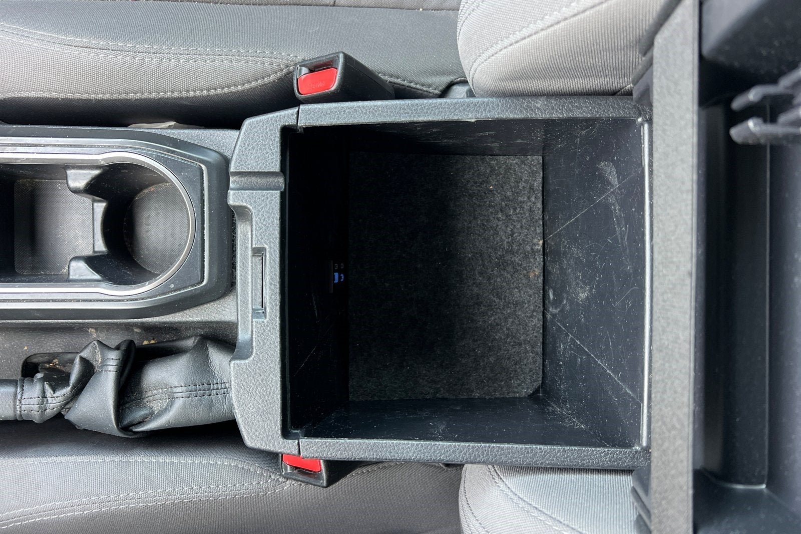 2022 Toyota Tacoma SR V6