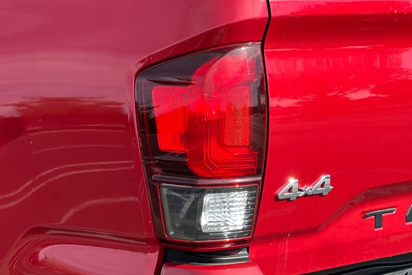 2022 Toyota Tacoma SR V6