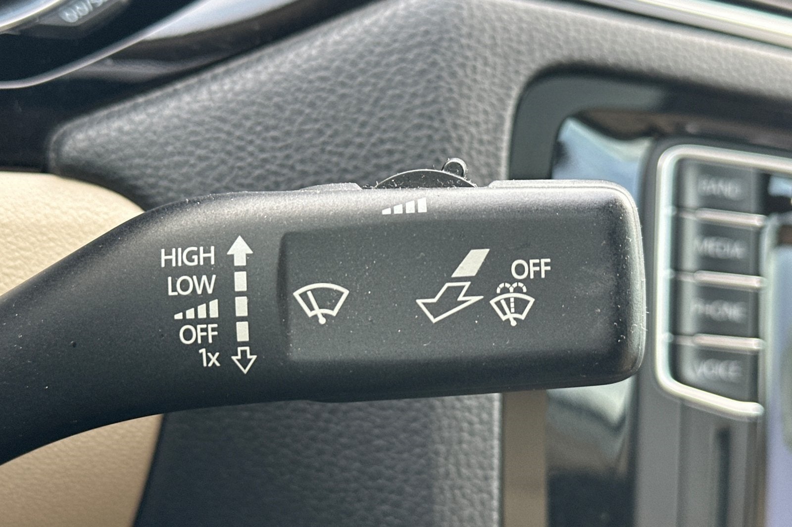 2017 Volkswagen Jetta 1.8T SEL