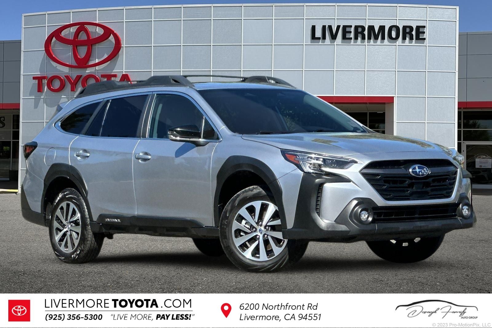 2024 Subaru Outback Premium's photo