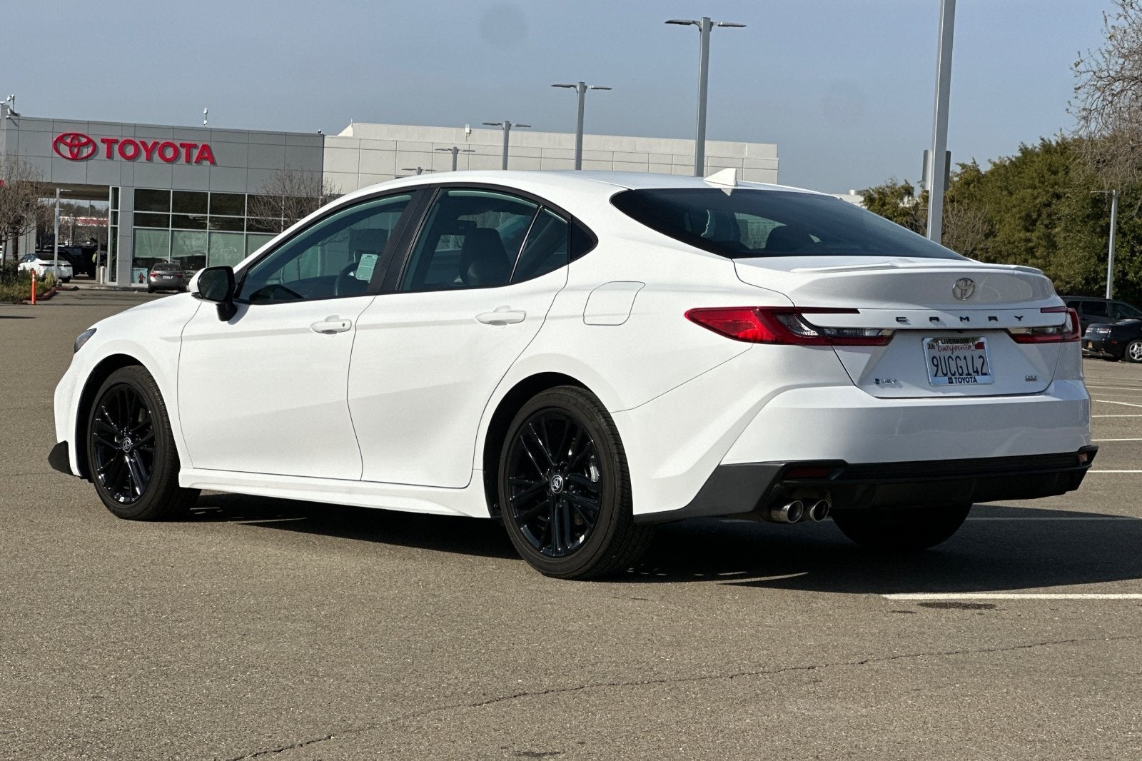 2025 Toyota Camry SE