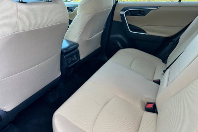 2022 Toyota RAV4 Hybrid LE