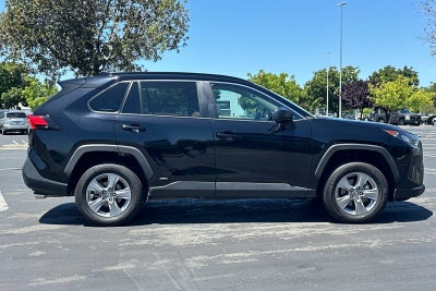 2022 Toyota RAV4 Hybrid LE