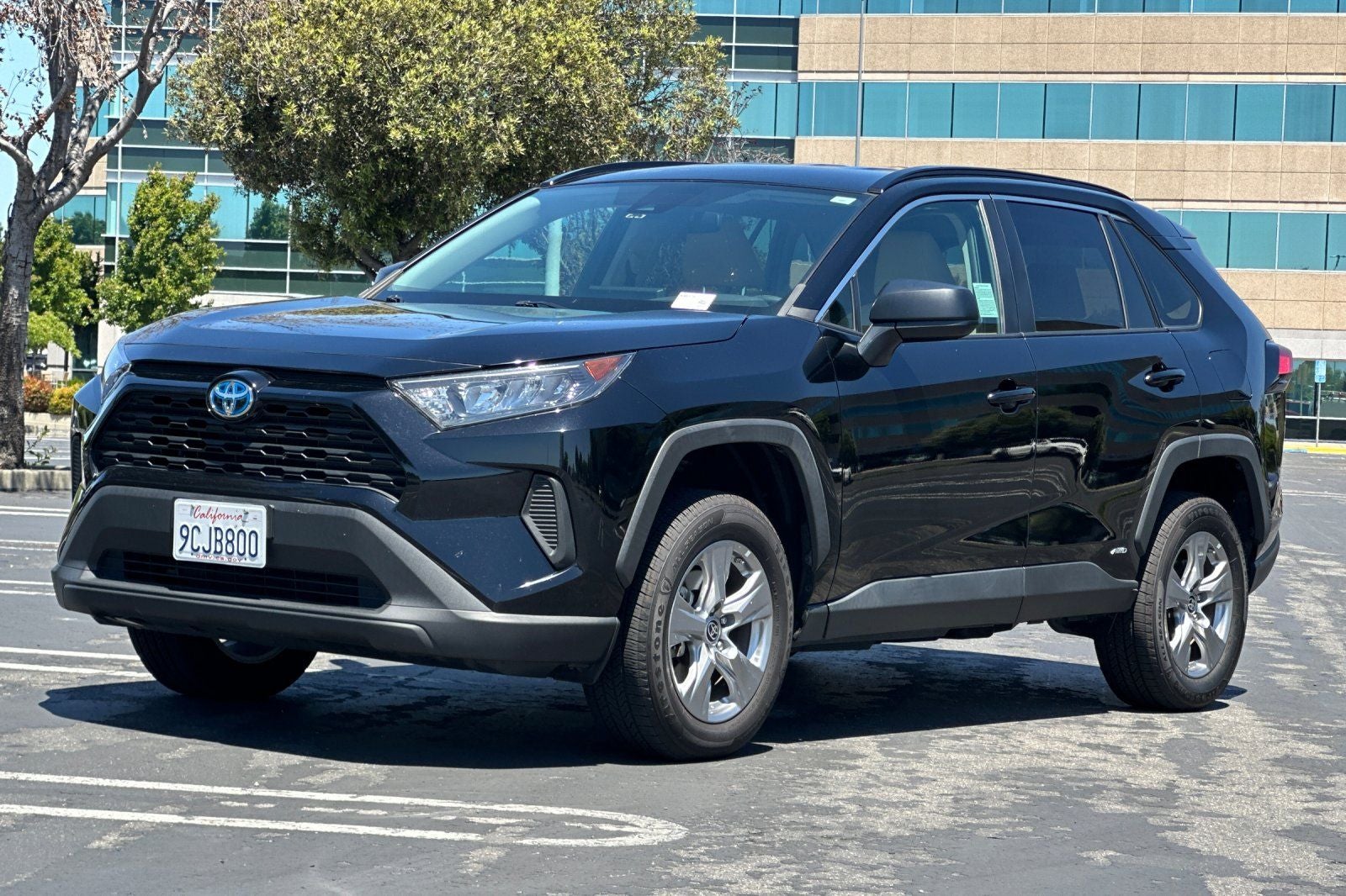 2022 Toyota RAV4 Hybrid LE