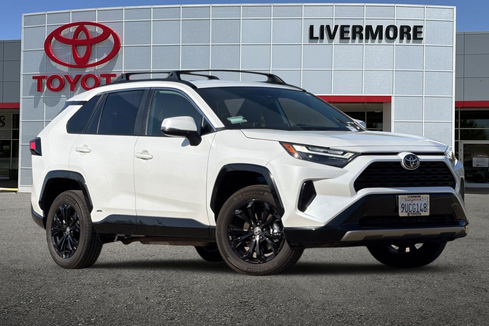 2025 Toyota RAV4 Hybrid SE