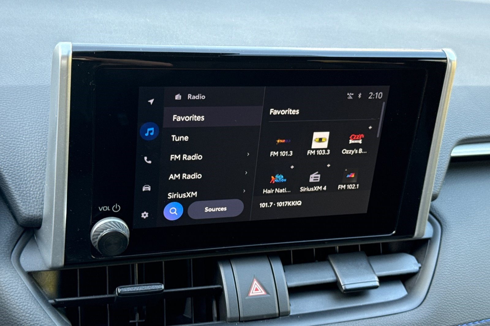 2025 Toyota RAV4 Hybrid SE