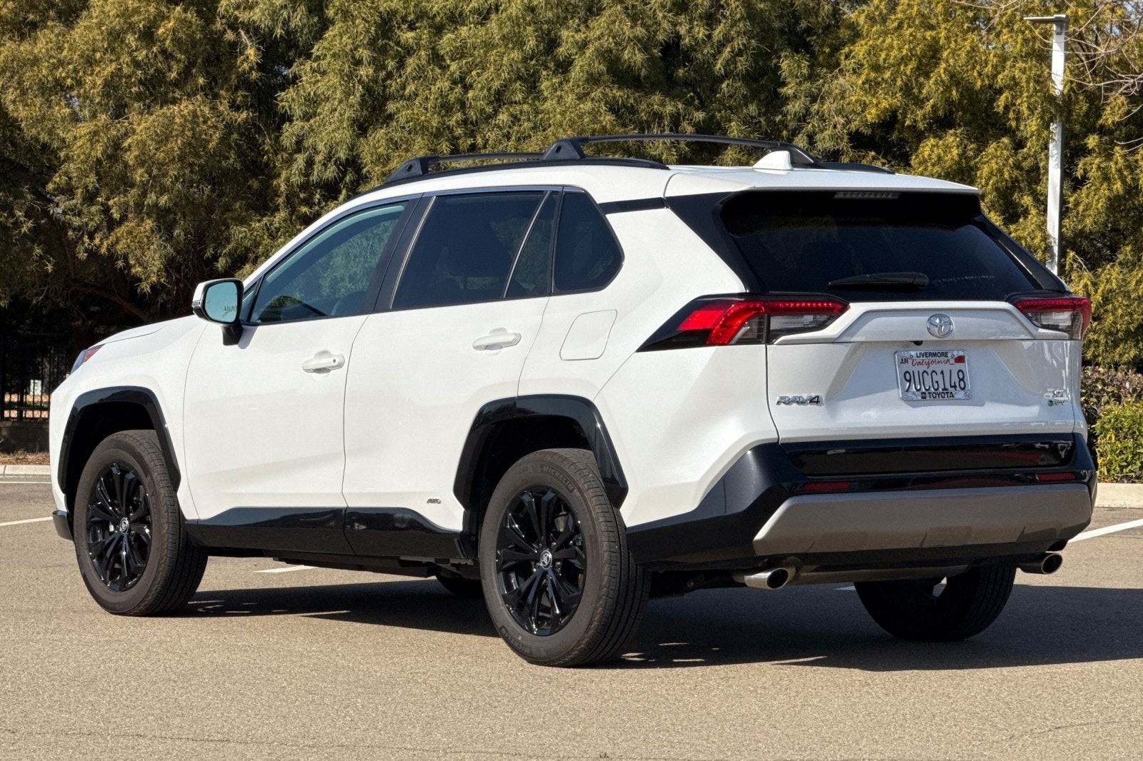 2025 Toyota RAV4 Hybrid SE