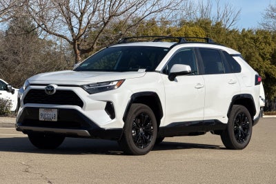 2025 Toyota RAV4 Hybrid SE