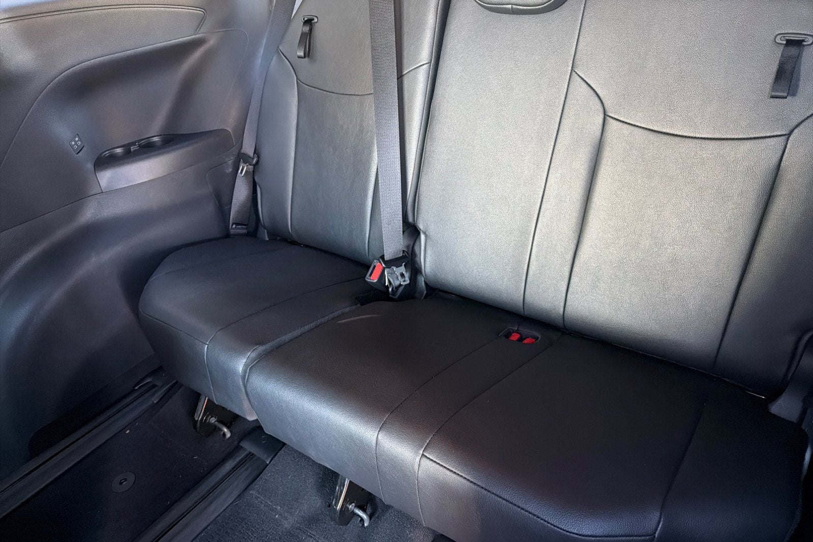 2025 Toyota Sienna XSE 7 Passenger