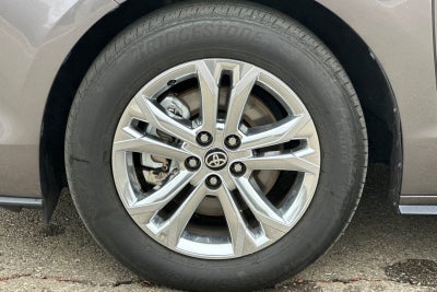 2023 Toyota Sienna Platinum 7 Passenger