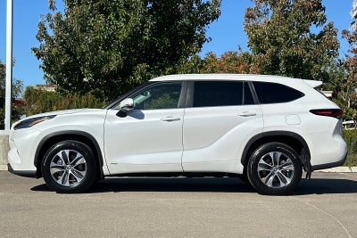 2026 Toyota Highlander Hybrid XLE