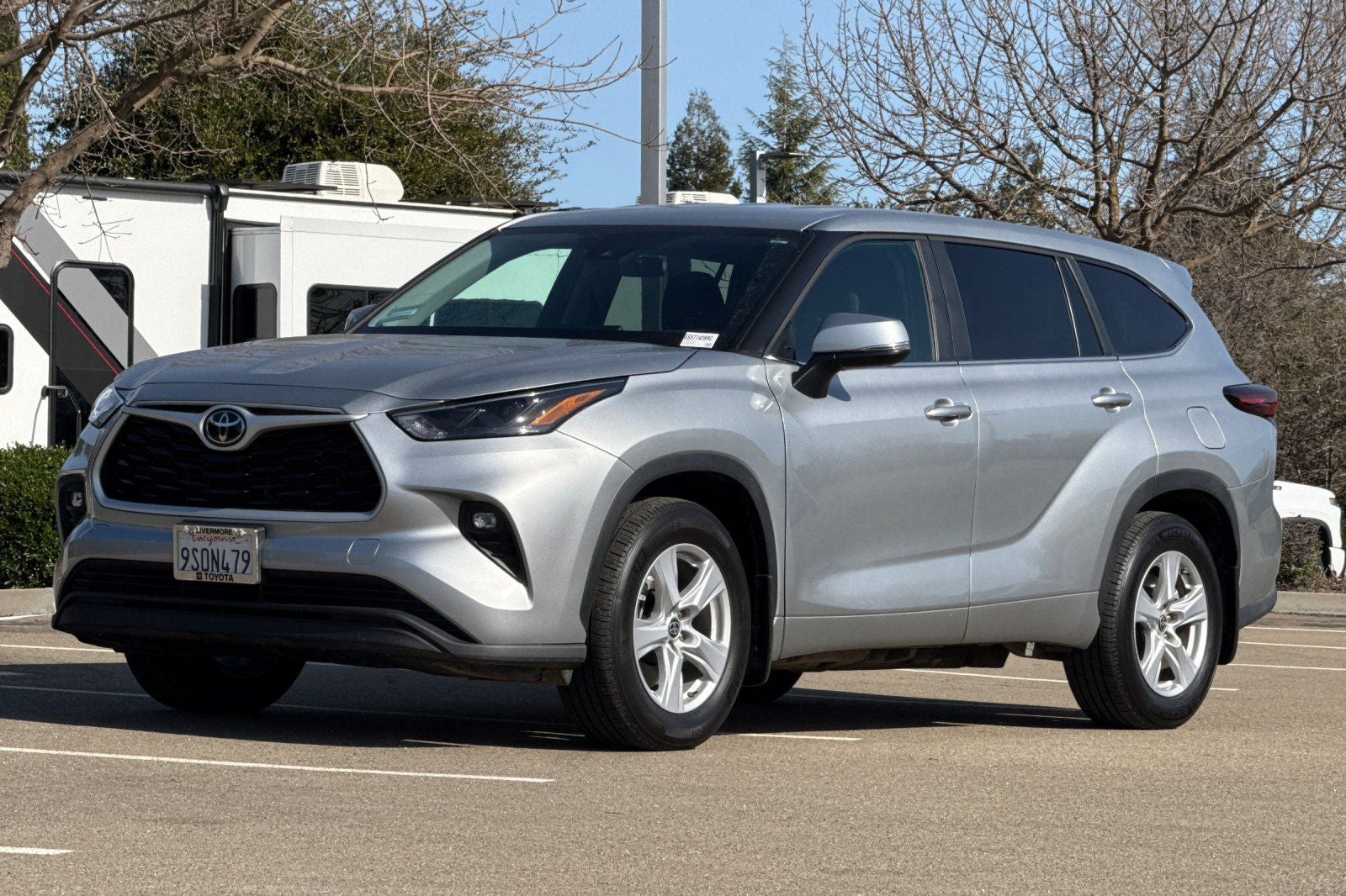 2025 Toyota Highlander LE