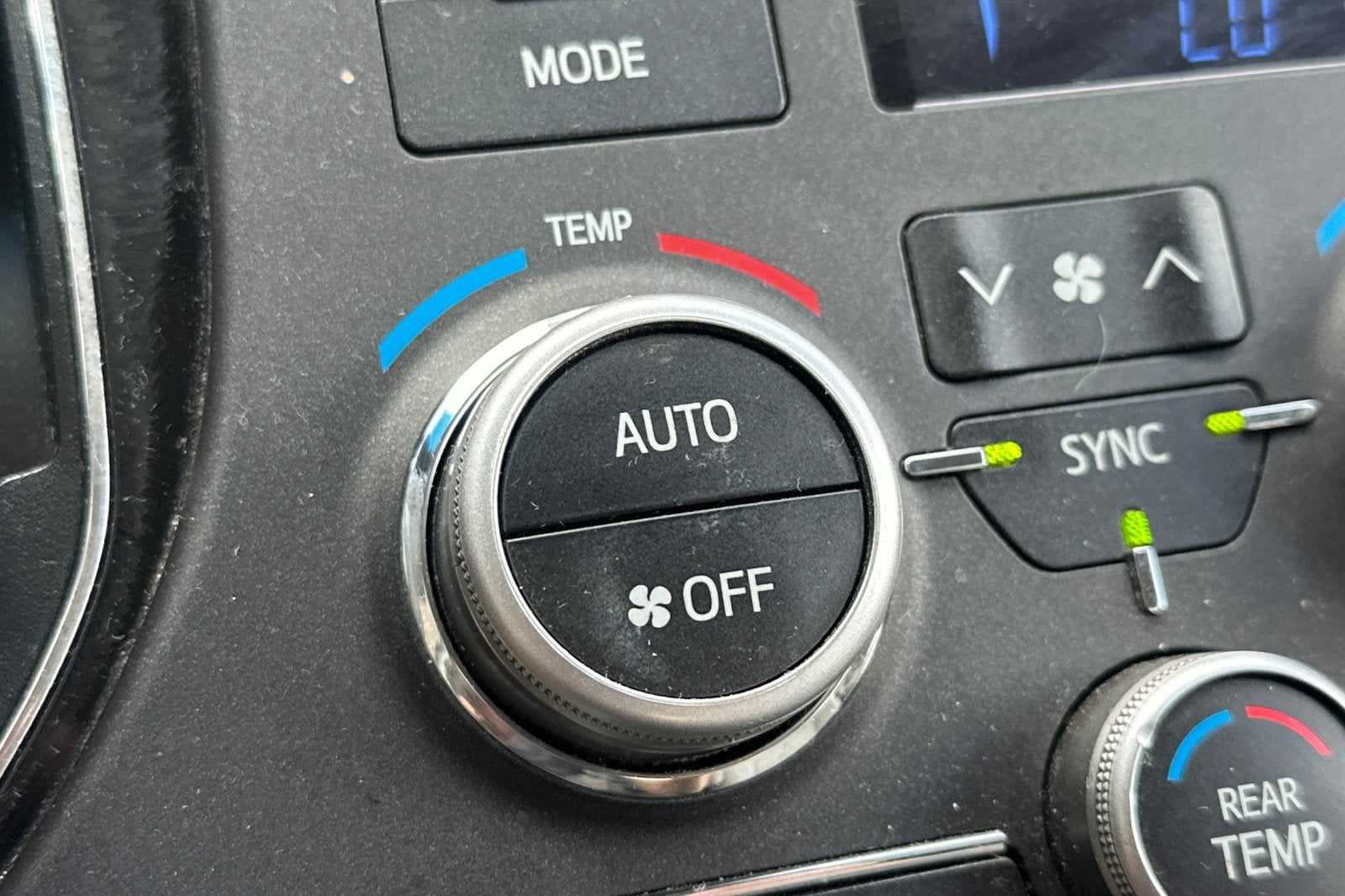 2015 Toyota Sienna LE 8 Passenger