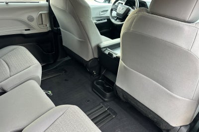 2026 Toyota Sienna LE 8 Passenger