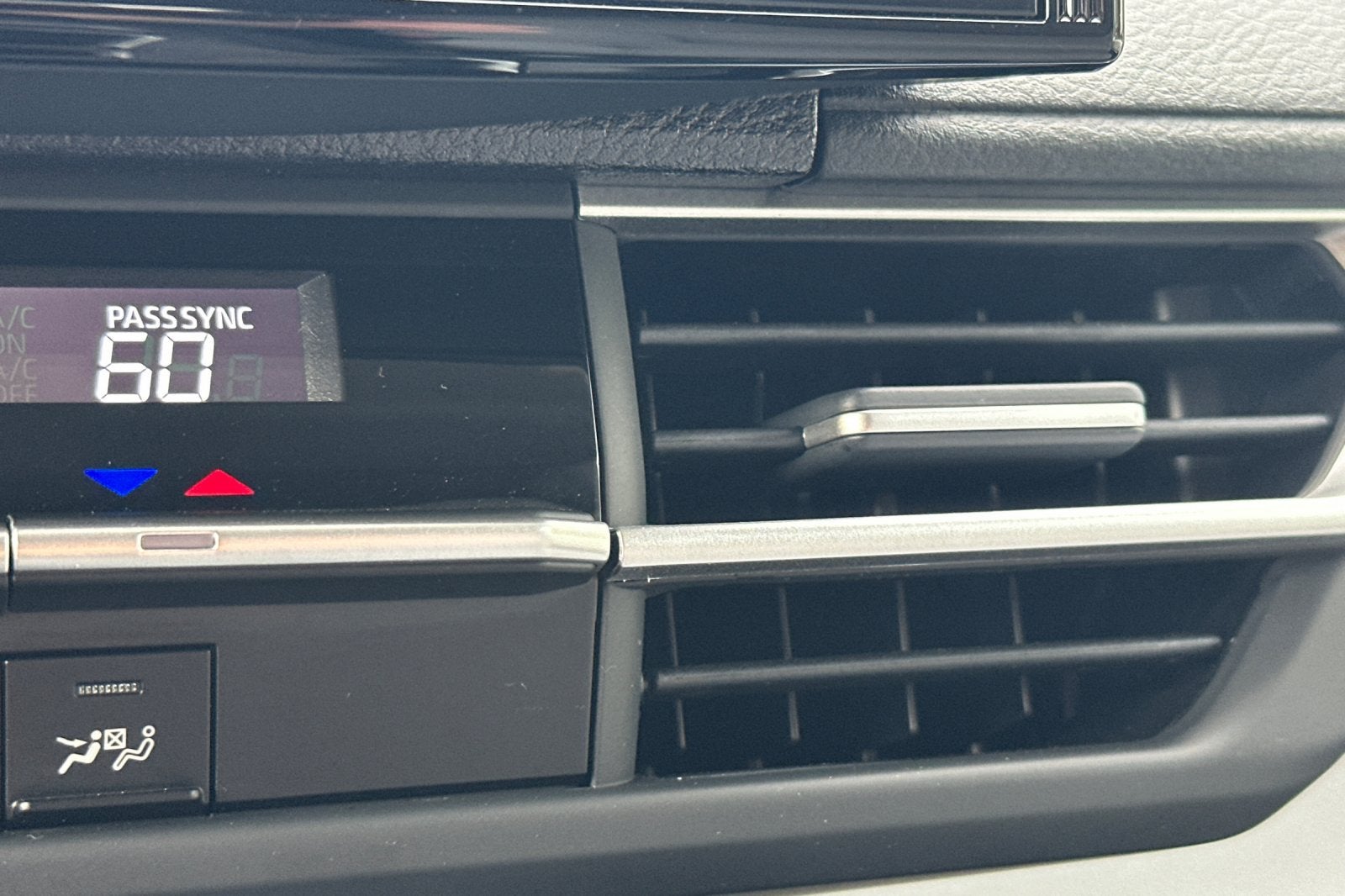 2026 Toyota Sienna LE 8 Passenger