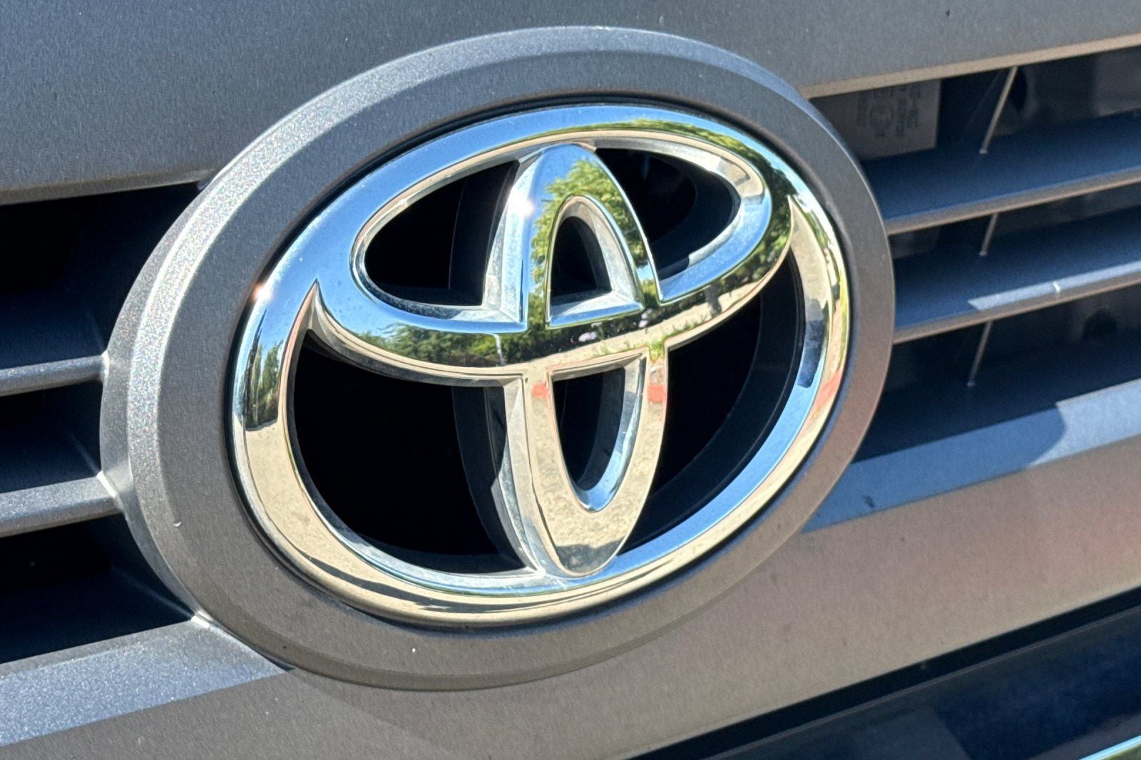2015 Toyota Tundra SR5 5.7L V8