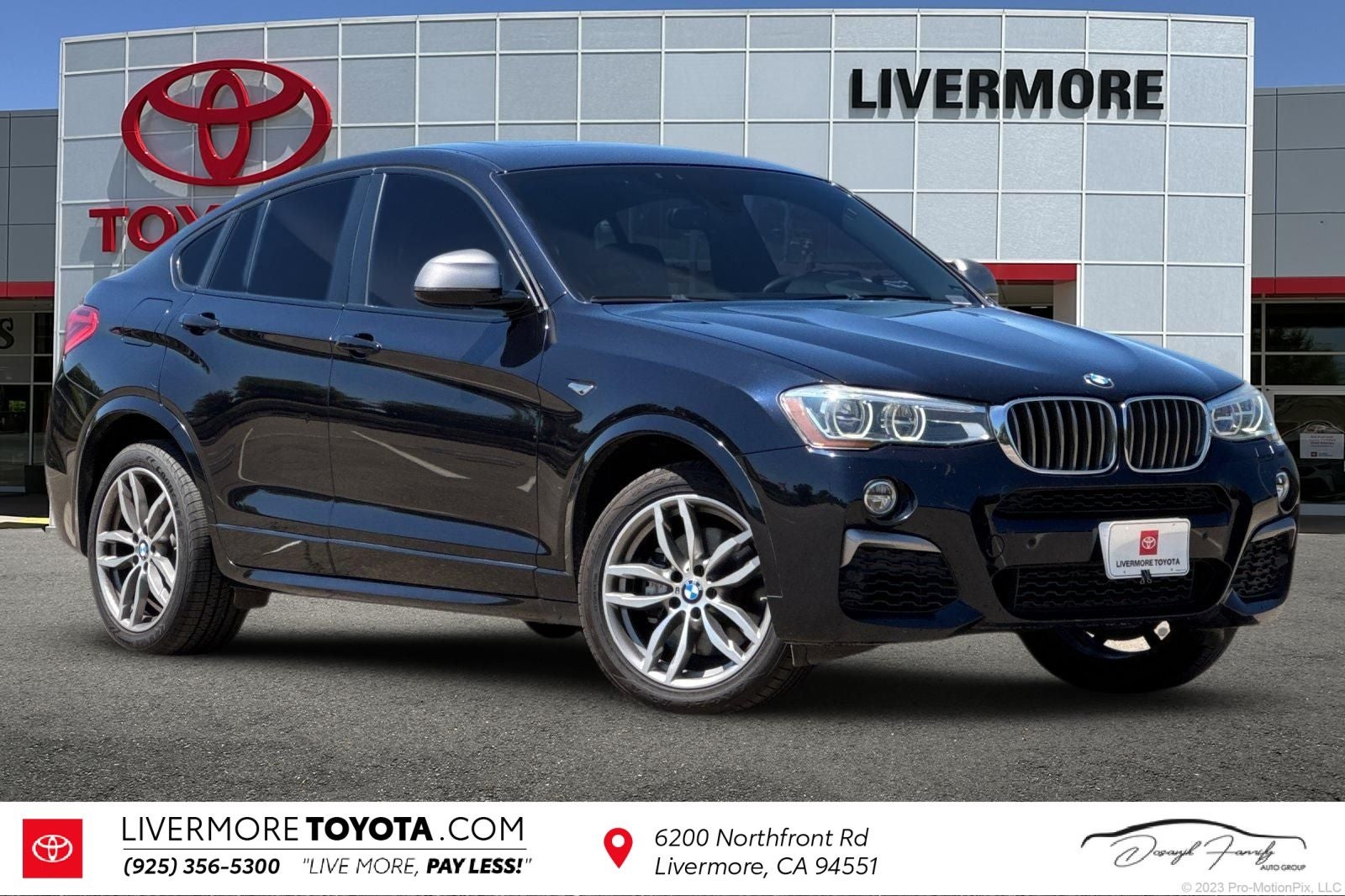 2017 BMW X4 M40i's photo