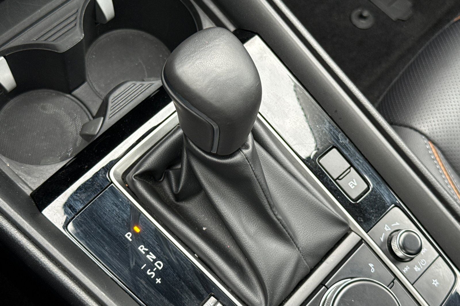 2025 Mazda Mazda CX-50 Hybrid Premium