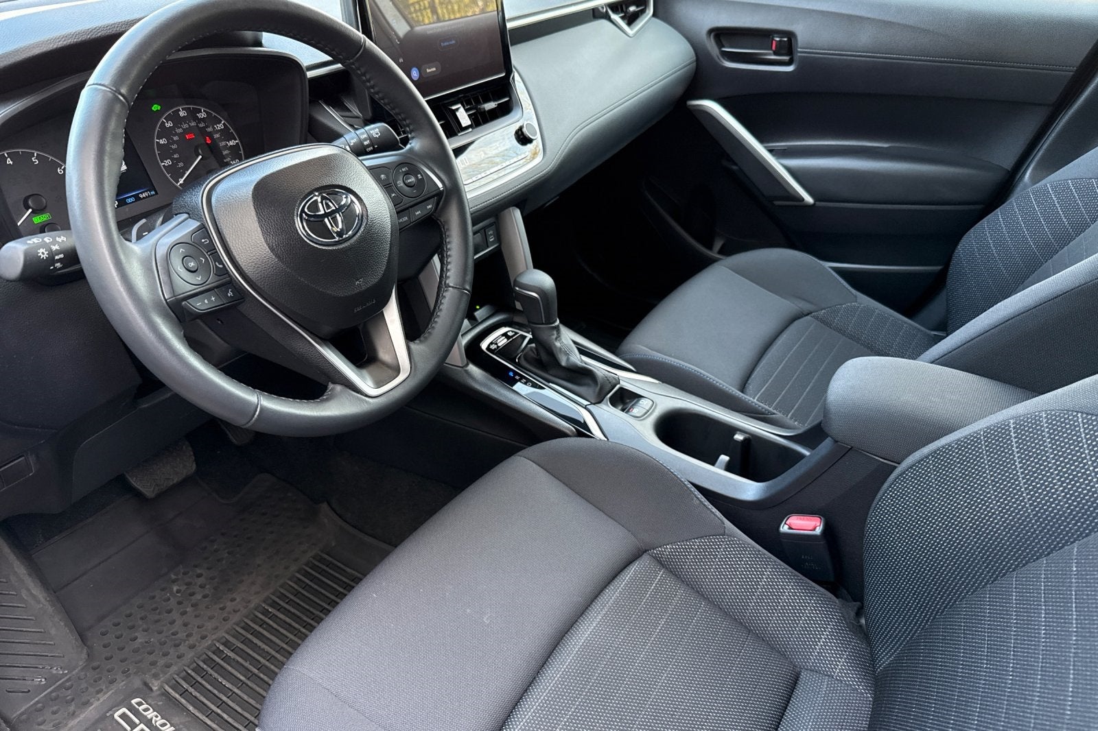 2025 Toyota Corolla Cross Base