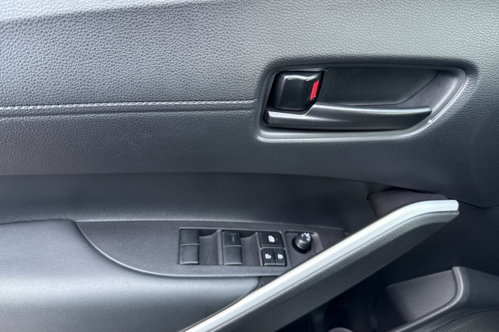 2025 Toyota Corolla Cross Base