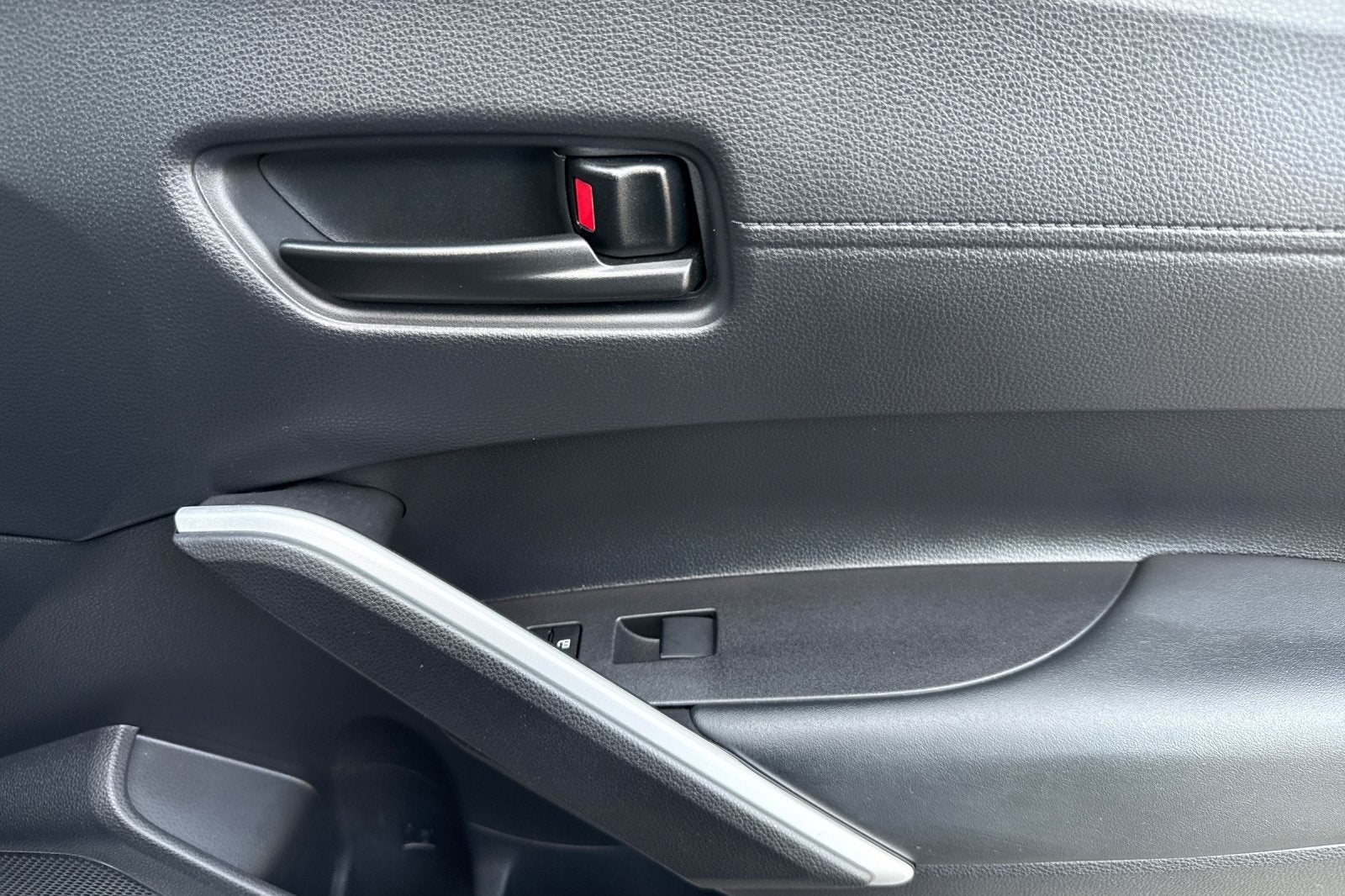 2025 Toyota Corolla Cross Base