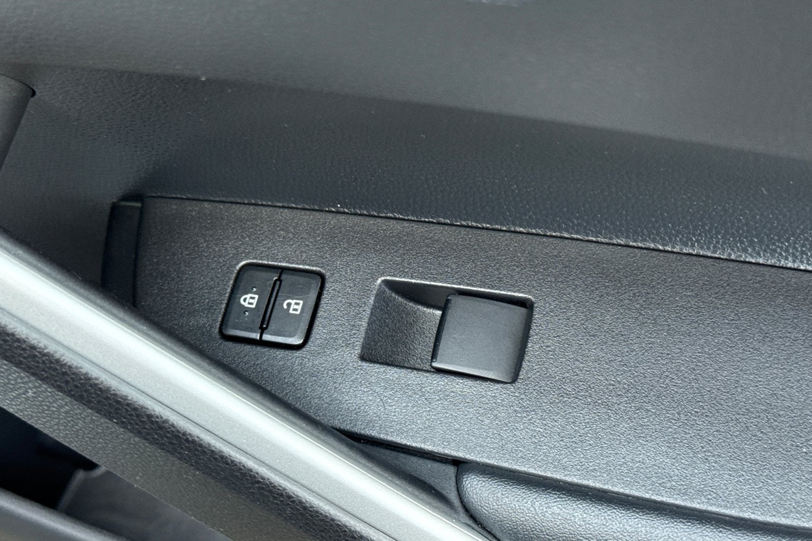 2025 Toyota Corolla Cross Base