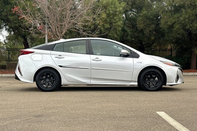 2022 Toyota Prius Prime XLE
