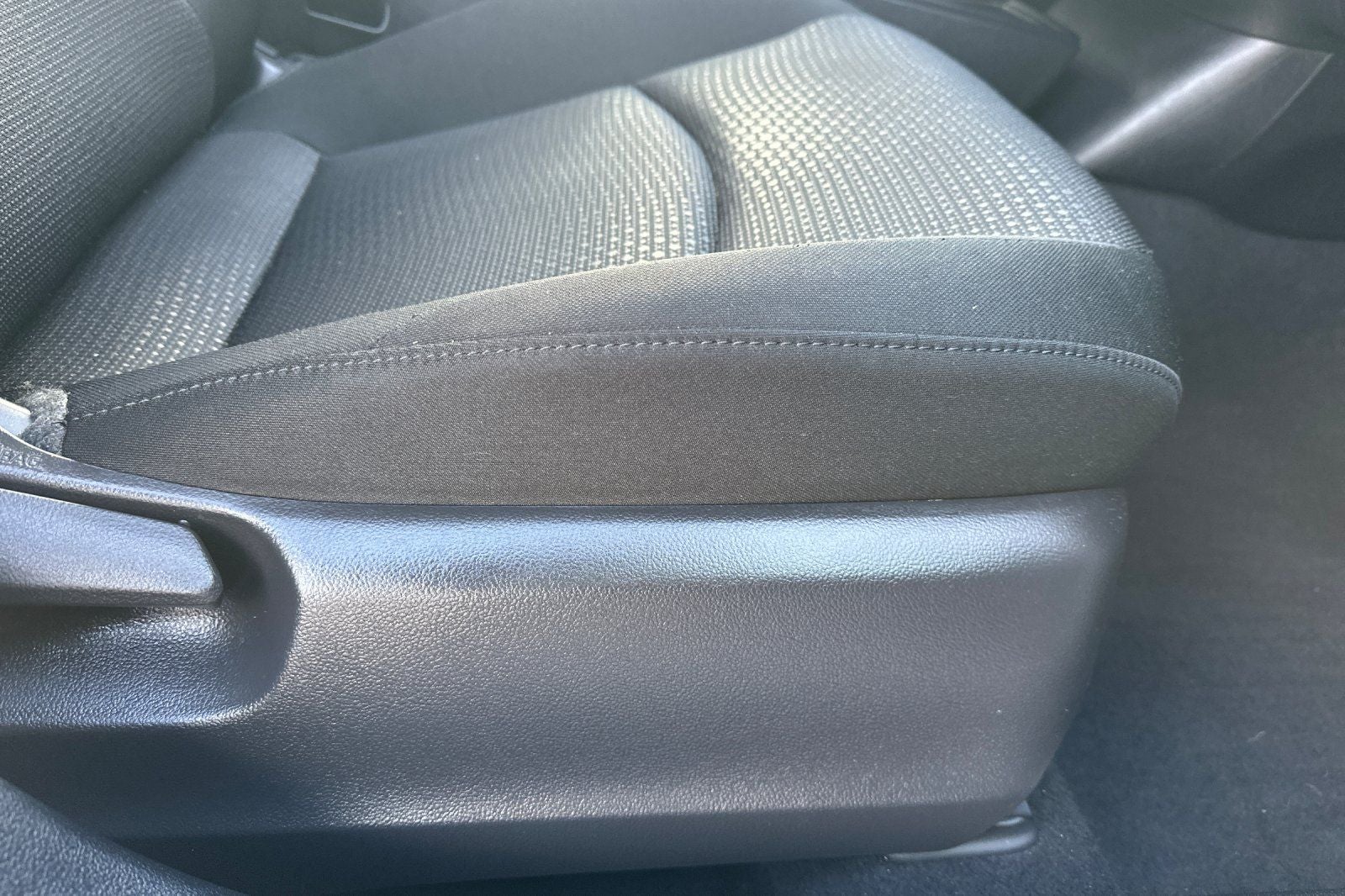 2022 Toyota Prius LE