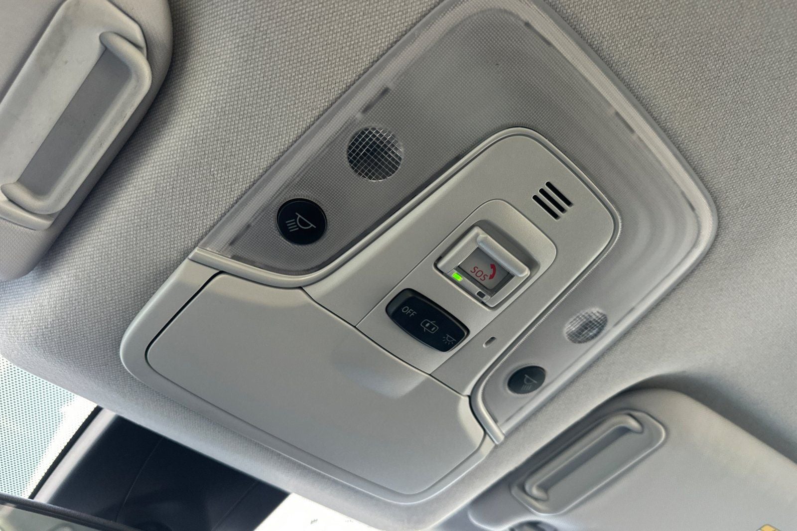 2022 Toyota Prius LE