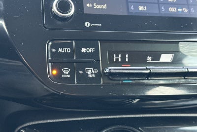 2022 Toyota Prius LE