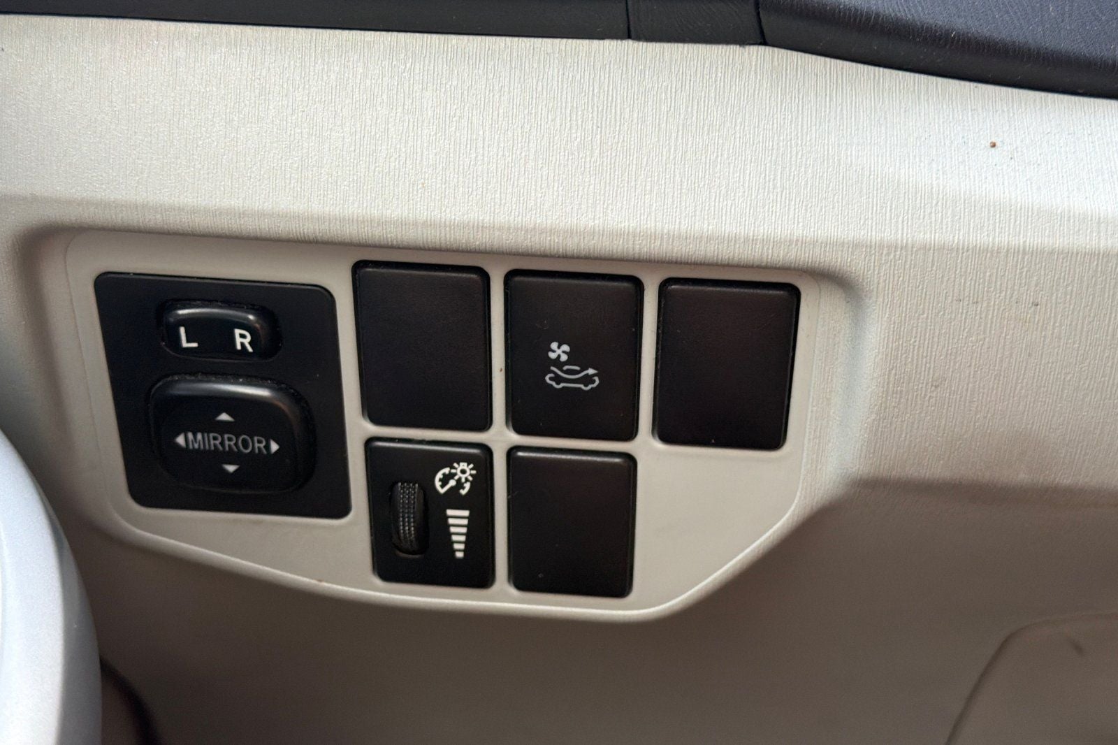 2014 Toyota Prius Three