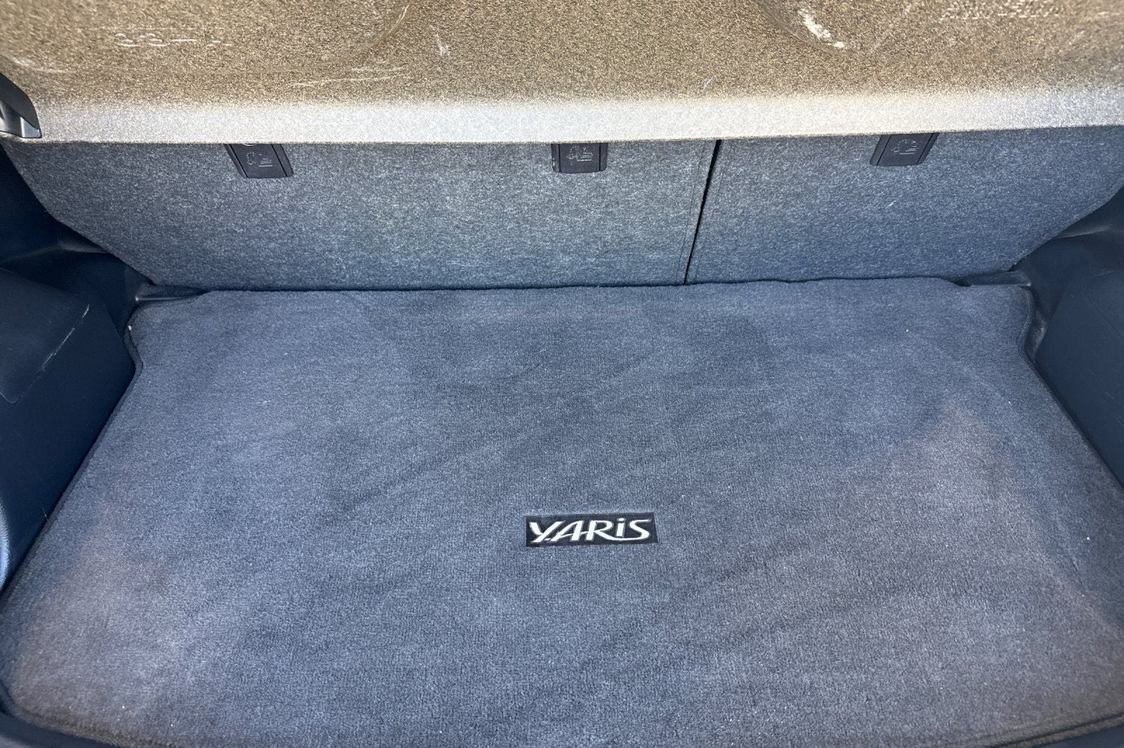 2012 Toyota Yaris LE