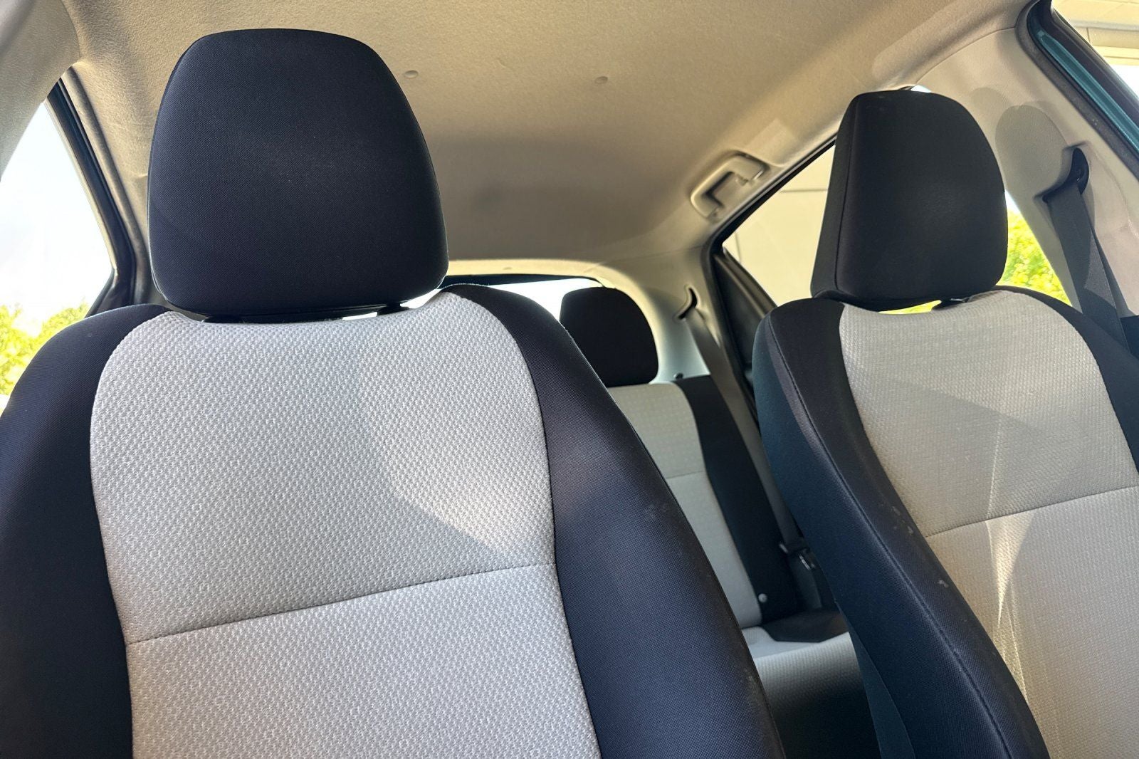 2012 Toyota Yaris LE