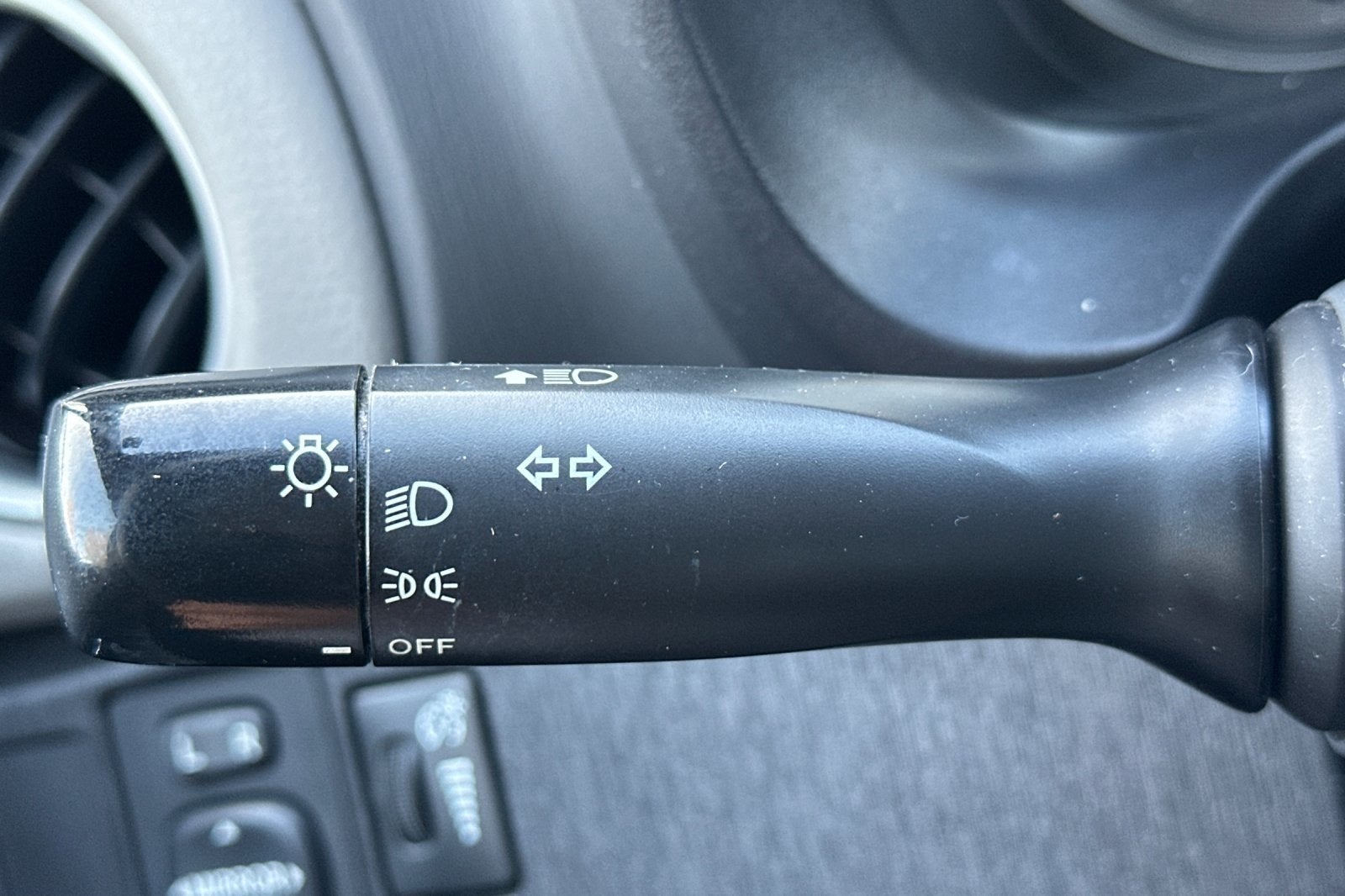 2013 Toyota Yaris LE