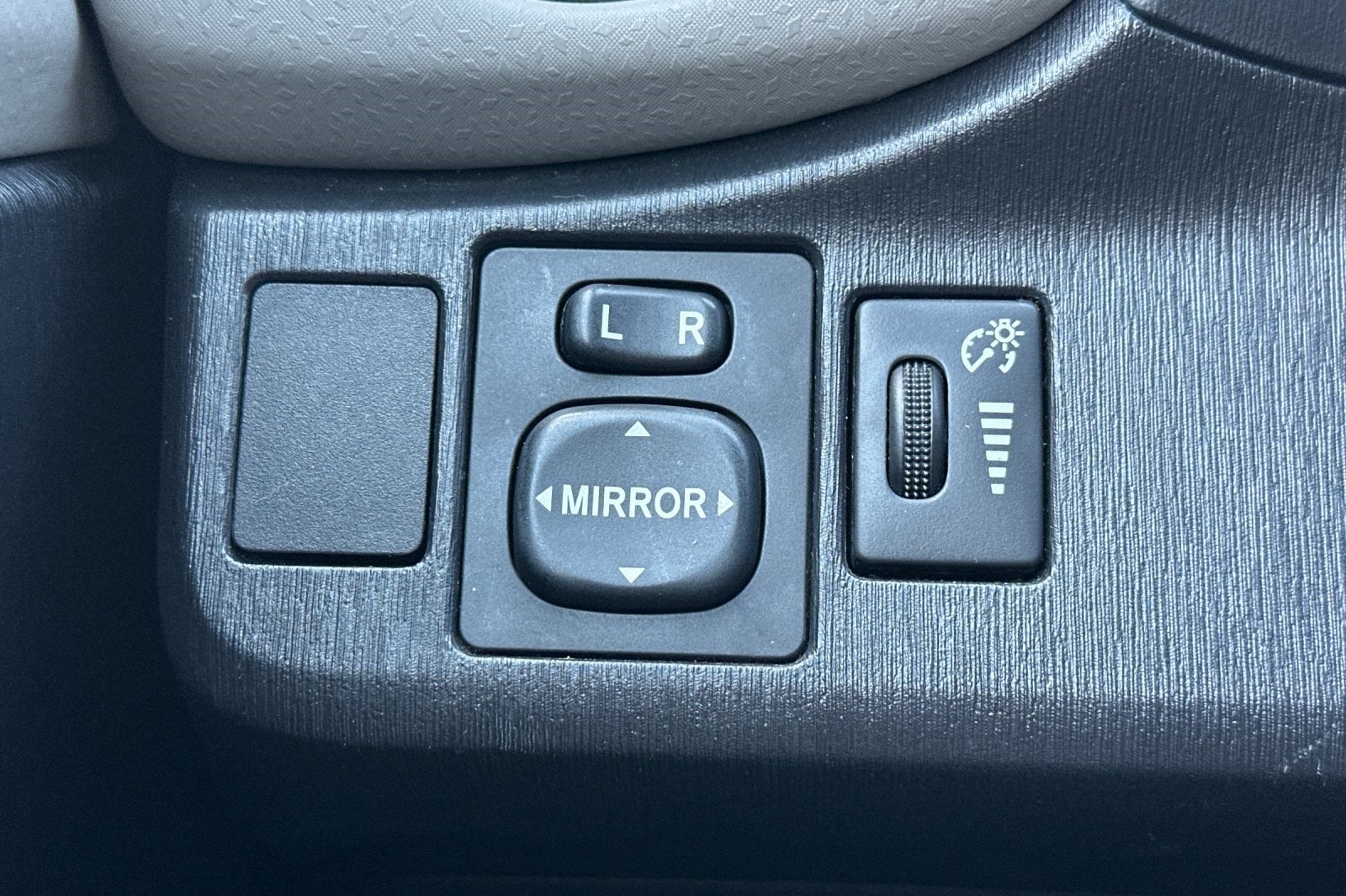 2013 Toyota Yaris LE