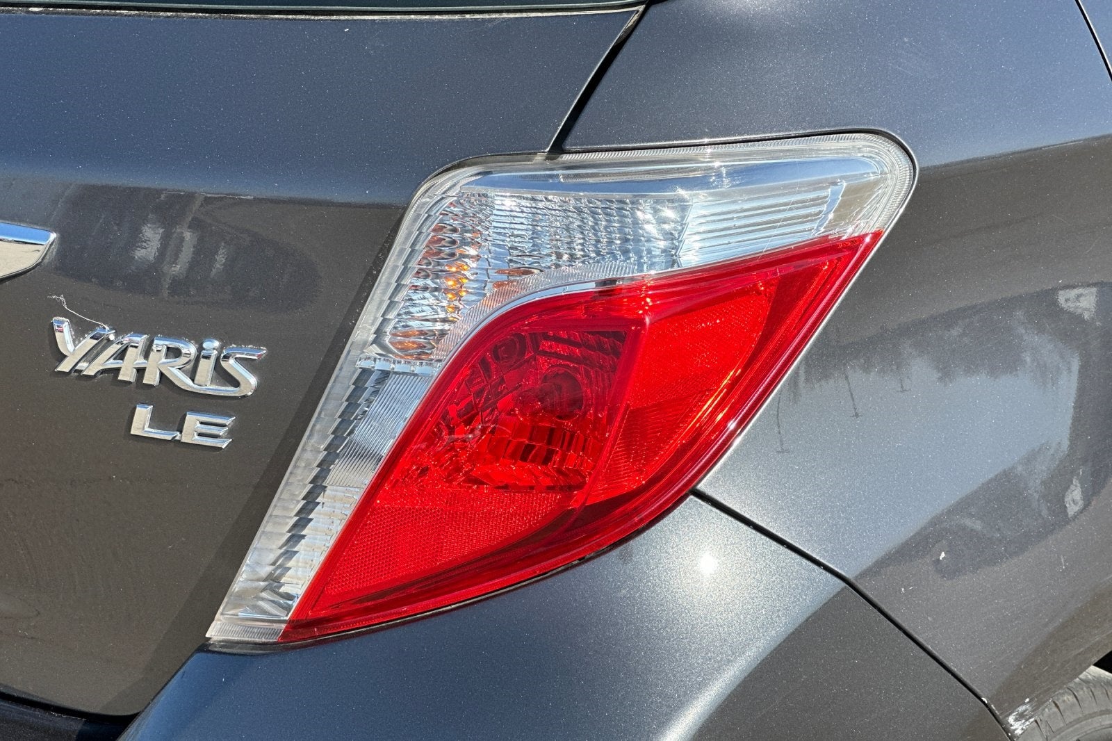 2013 Toyota Yaris LE