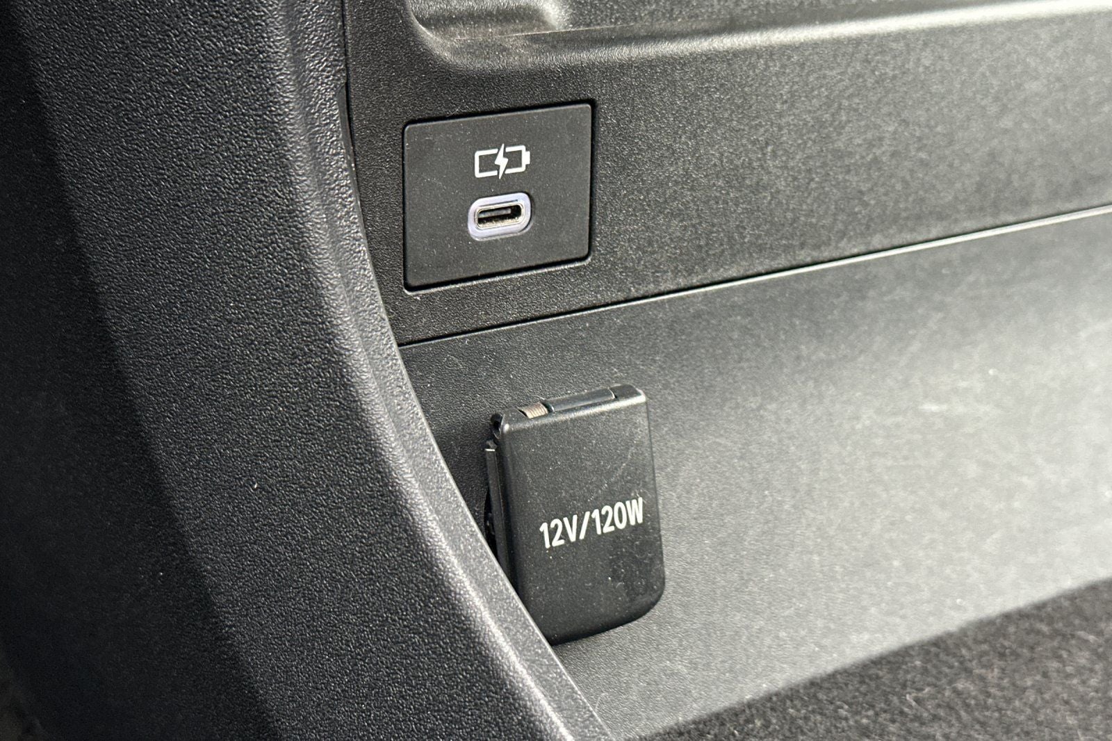 2023 Toyota bZ4X Limited