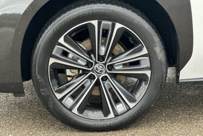 2023 Toyota bZ4X Limited