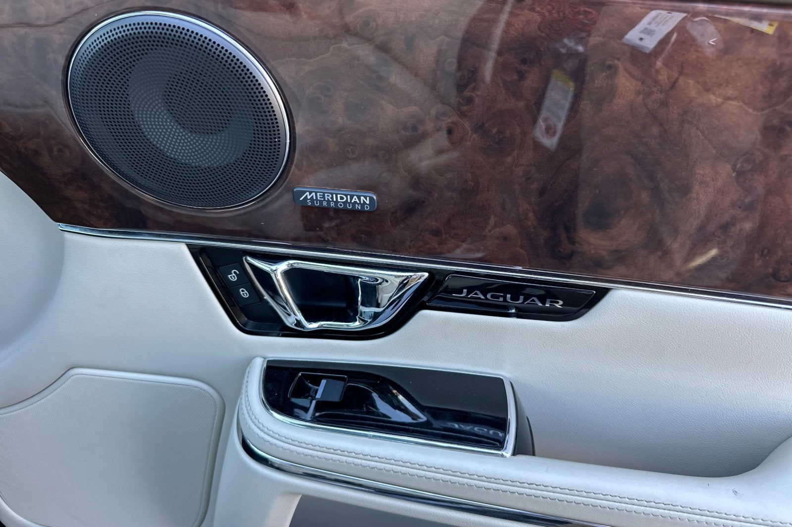 2016 Jaguar XJ R-Sport