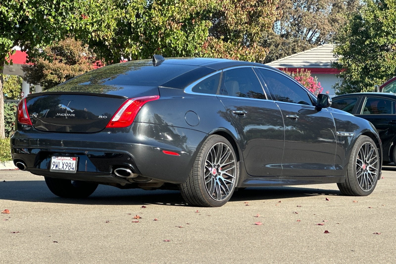 2016 Jaguar XJ R-Sport