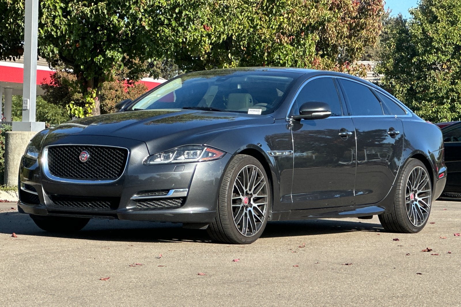 2016 Jaguar XJ R-Sport