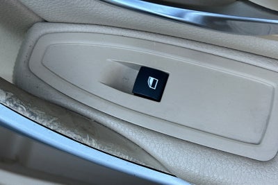 2013 BMW 3 Series 328i